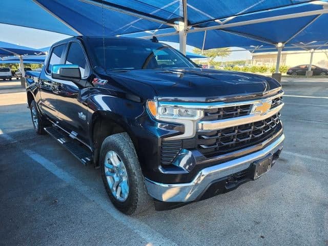 2022 Chevrolet Silverado 1500 LT — photo 1 of 5