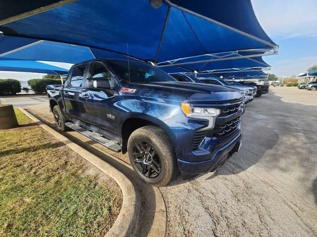 2022 Chevrolet Silverado 1500 RST — photo 1 of 5