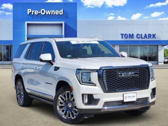 2023 GMC Yukon Denali Ultimate — photo 1 of 5