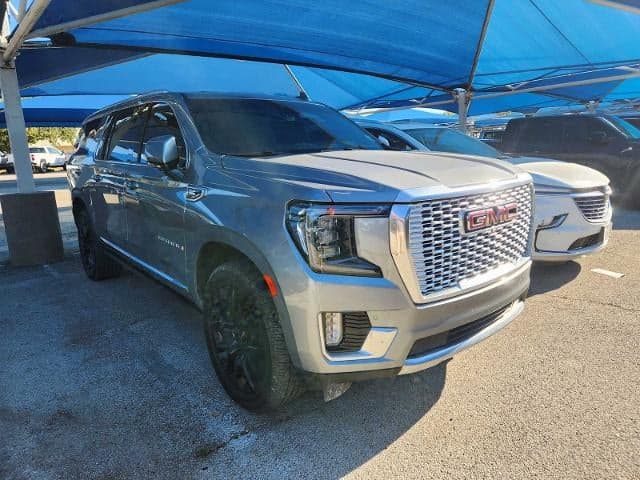 2023 GMC Yukon XL Denali — photo 1 of 5