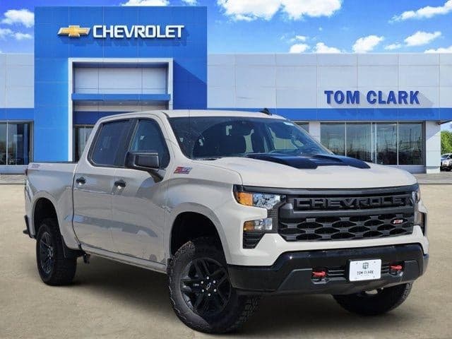 2026 Chevrolet Silverado 1500 Custom Trail Boss — photo 1 of 27