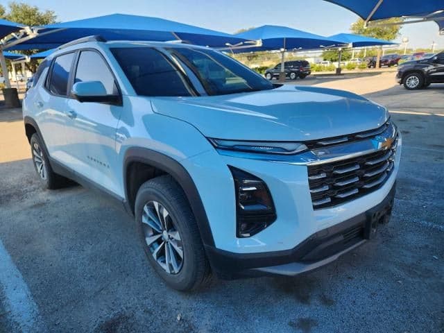 2025 Chevrolet Equinox LT — photo 1 of 5