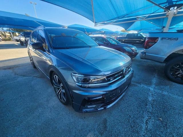 2021 Volkswagen Tiguan SE — photo 1 of 4
