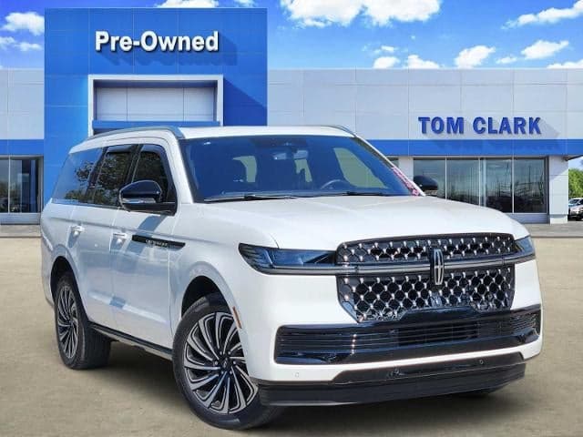 2025 Lincoln Navigator Black Label — photo 1 of 35