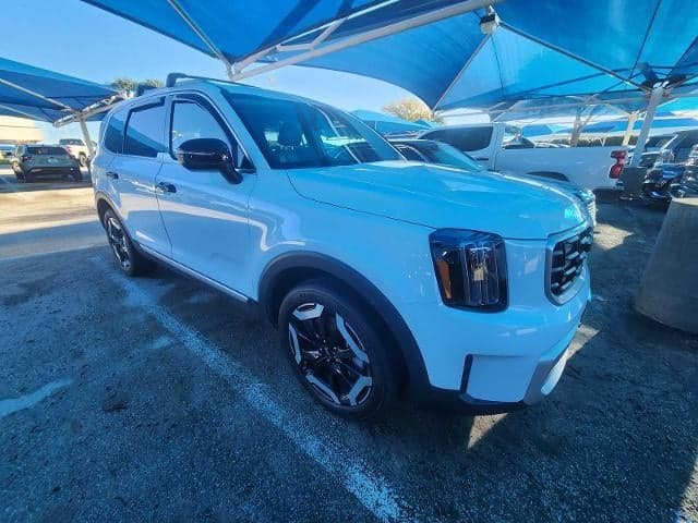 2025 Kia Telluride S — photo 1 of 8