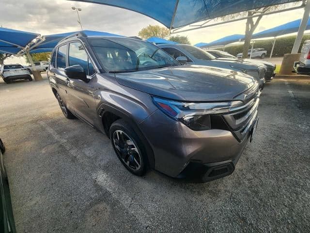 2025 Subaru Forester Limited Hybrid — photo 1 of 4