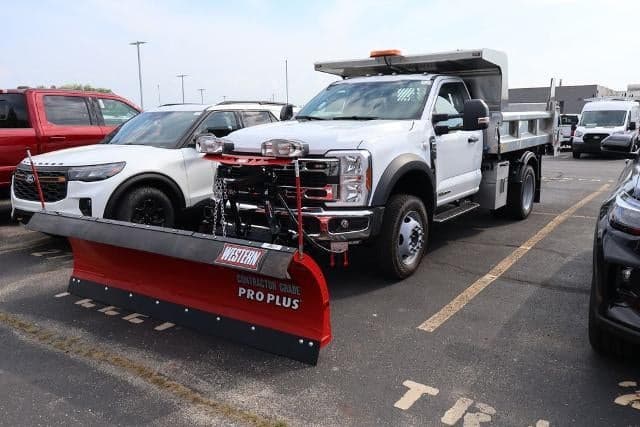 2026 Ford Super Duty F-550 DRW XL — photo 1 of 14