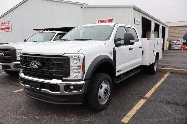 2027 Ford Super Duty F-550 DRW XL — photo 1 of 5
