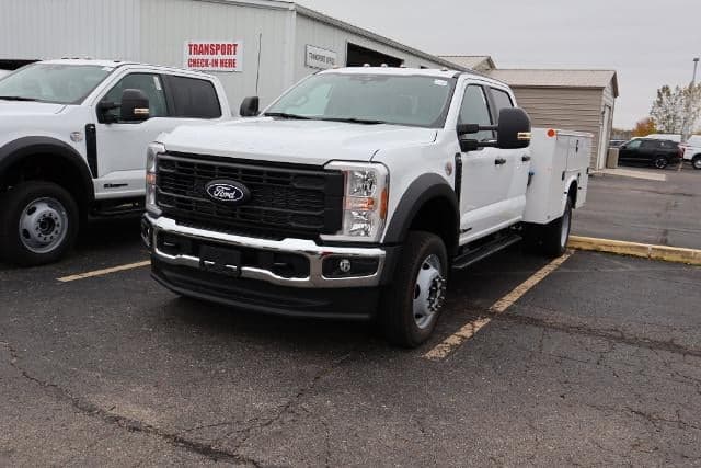 2027 Ford Super Duty F-550 DRW XL — photo 1 of 5