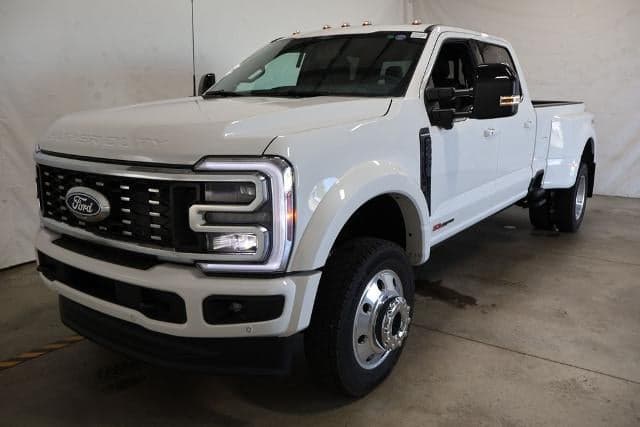 2027 Ford Super Duty F-450 DRW Platinum — photo 1 of 31