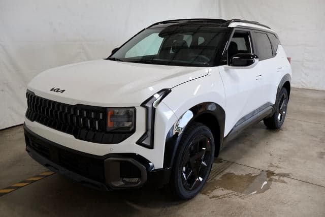 2027 Kia Seltos X-Line S — photo 1 of 37