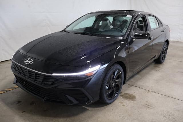 2026 Hyundai Elantra Base — photo 1 of 49