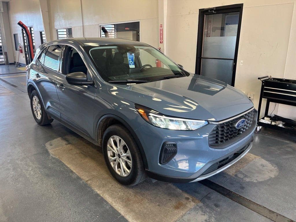 2024 Ford Escape Active — photo 1 of 5