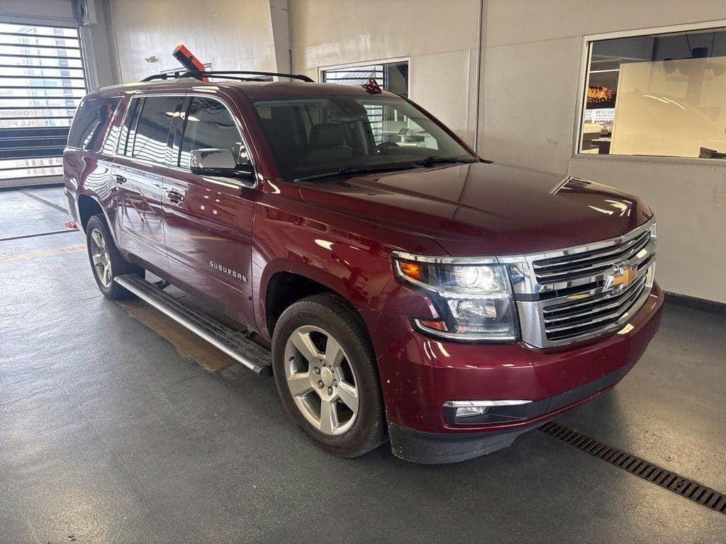 2020 Chevrolet Suburban Premier — photo 1 of 5