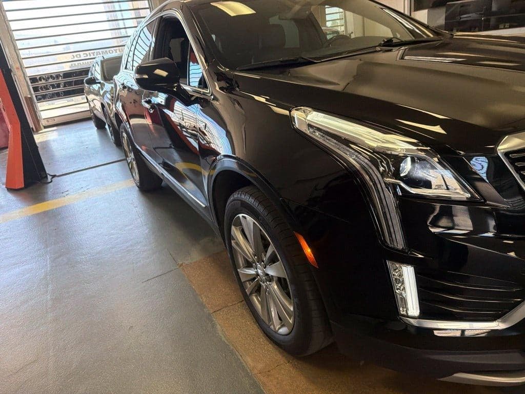 2024 Cadillac XT5 FWD Premium Luxury — photo 1 of 28