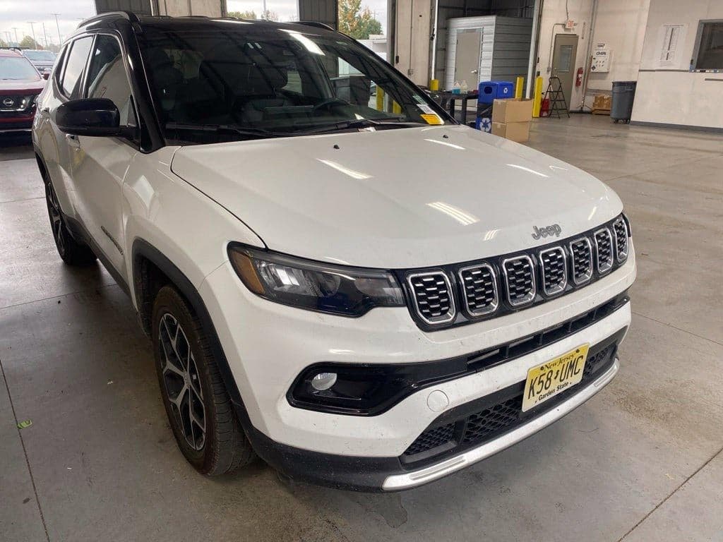 2024 Jeep Compass Limited — photo 1 of 5