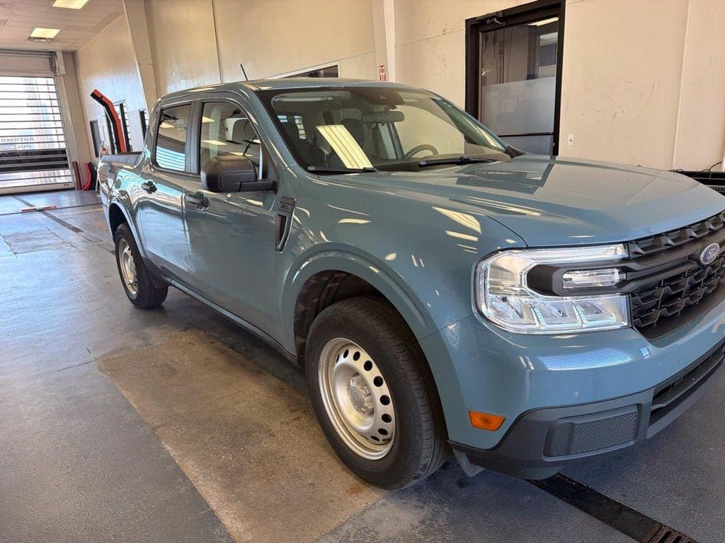 2023 Ford Maverick XL — photo 1 of 28