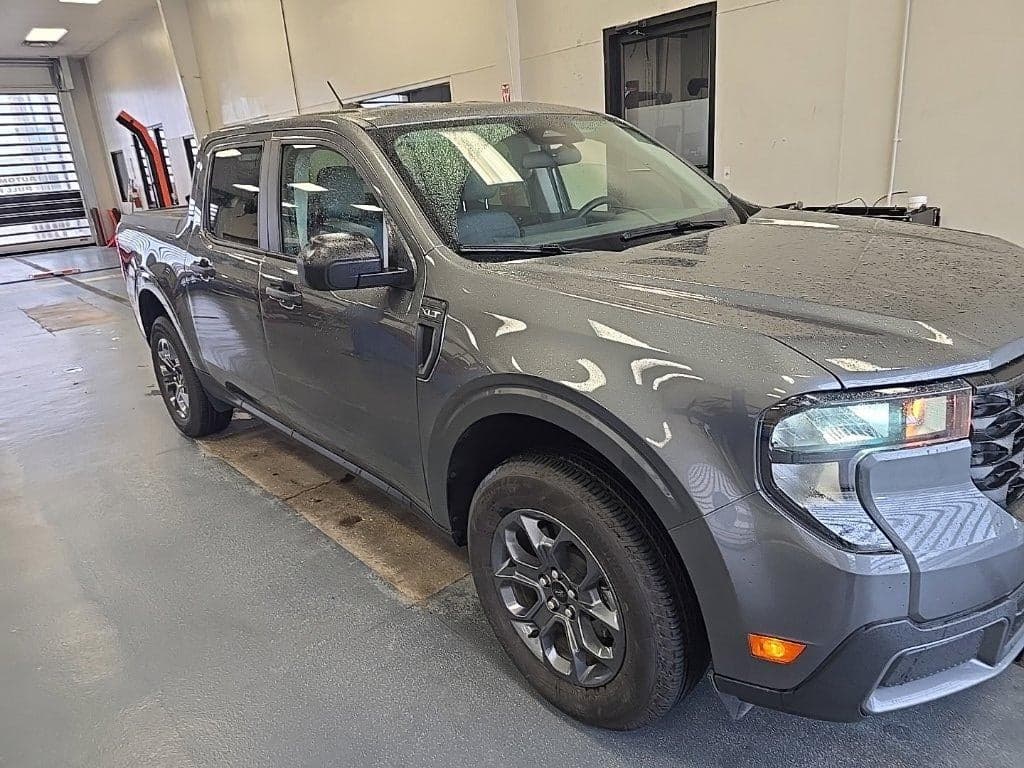 2025 Ford Maverick XLT — photo 1 of 5