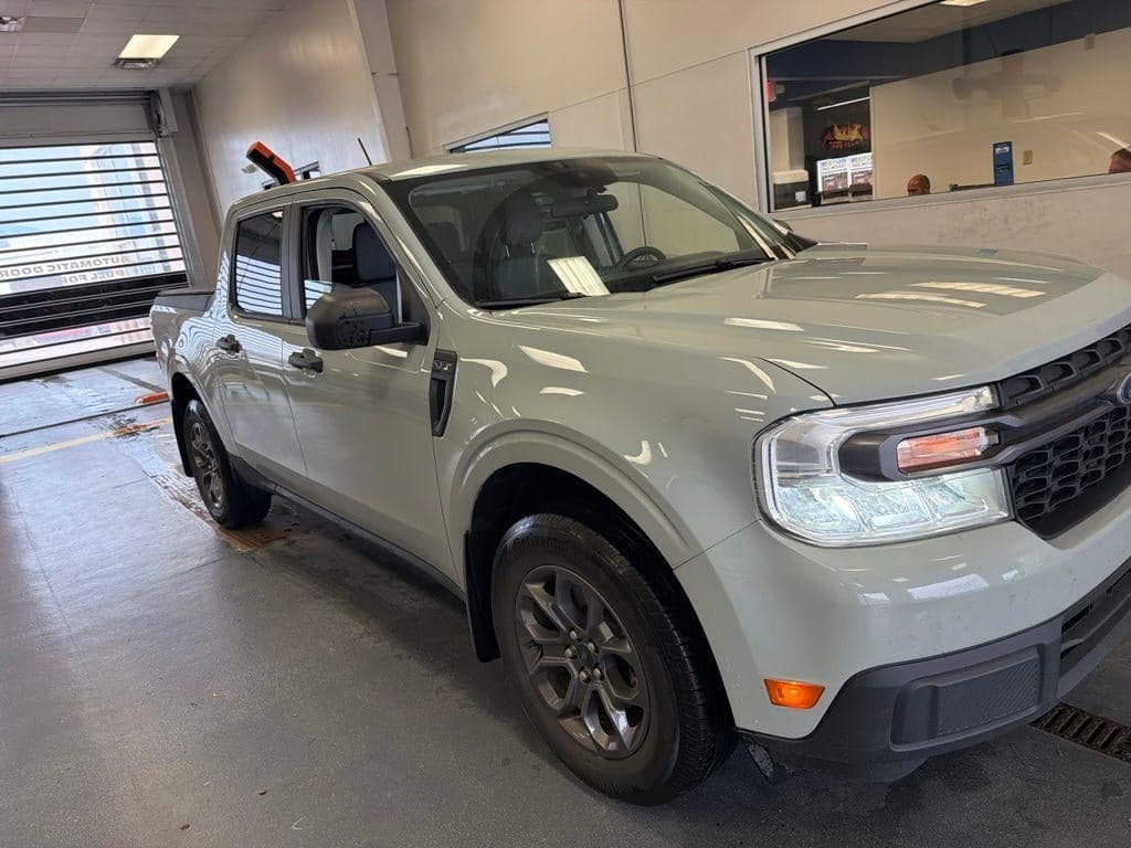 2024 Ford Maverick XLT — photo 1 of 30
