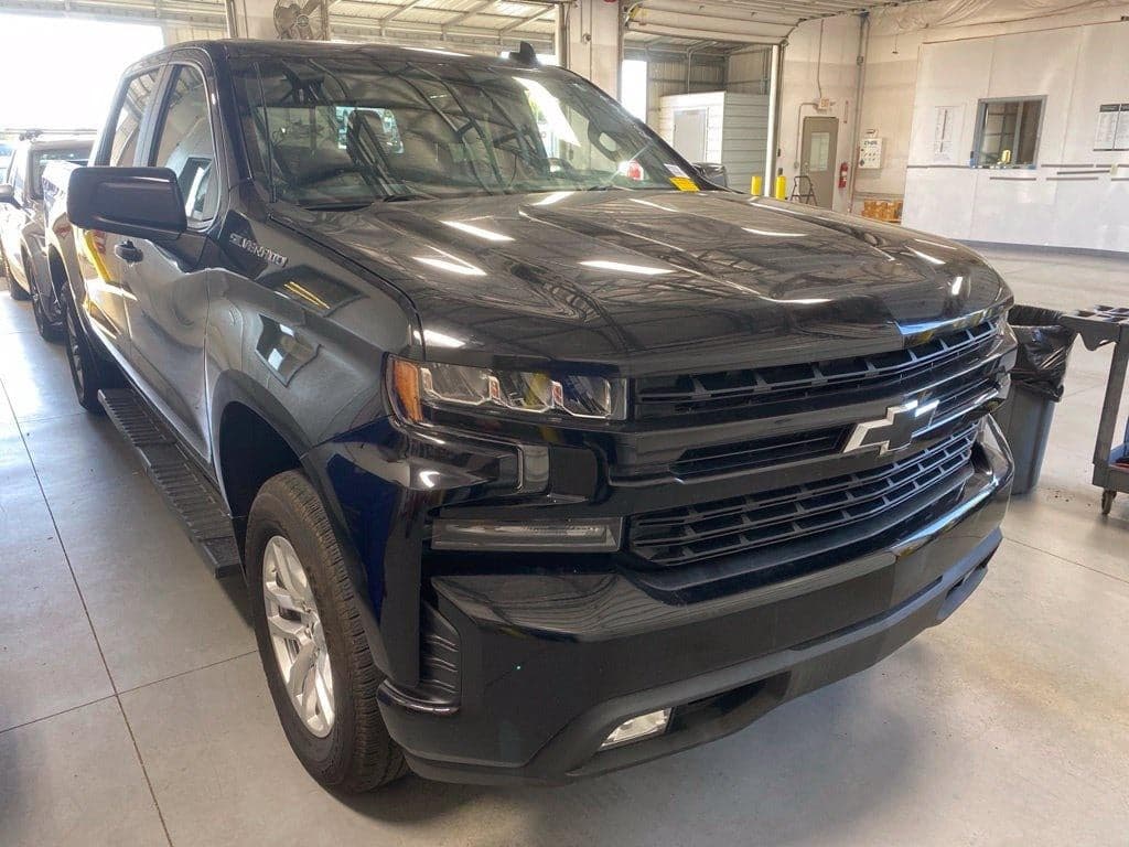 2020 Chevrolet Silverado 1500 RST — photo 1 of 5