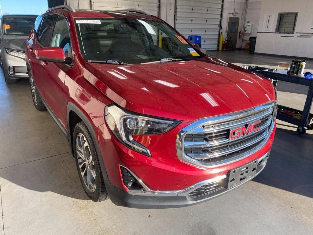 2019 GMC Terrain SLT — photo 1 of 5
