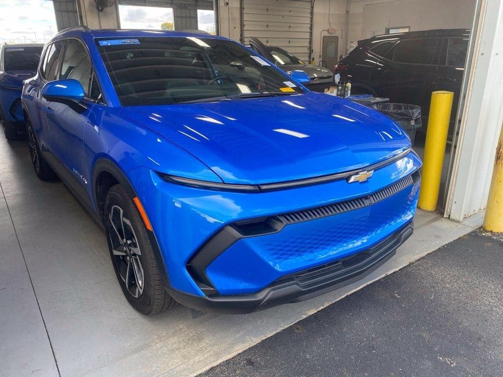 2026 Chevrolet Equinox EV Base — photo 1 of 5