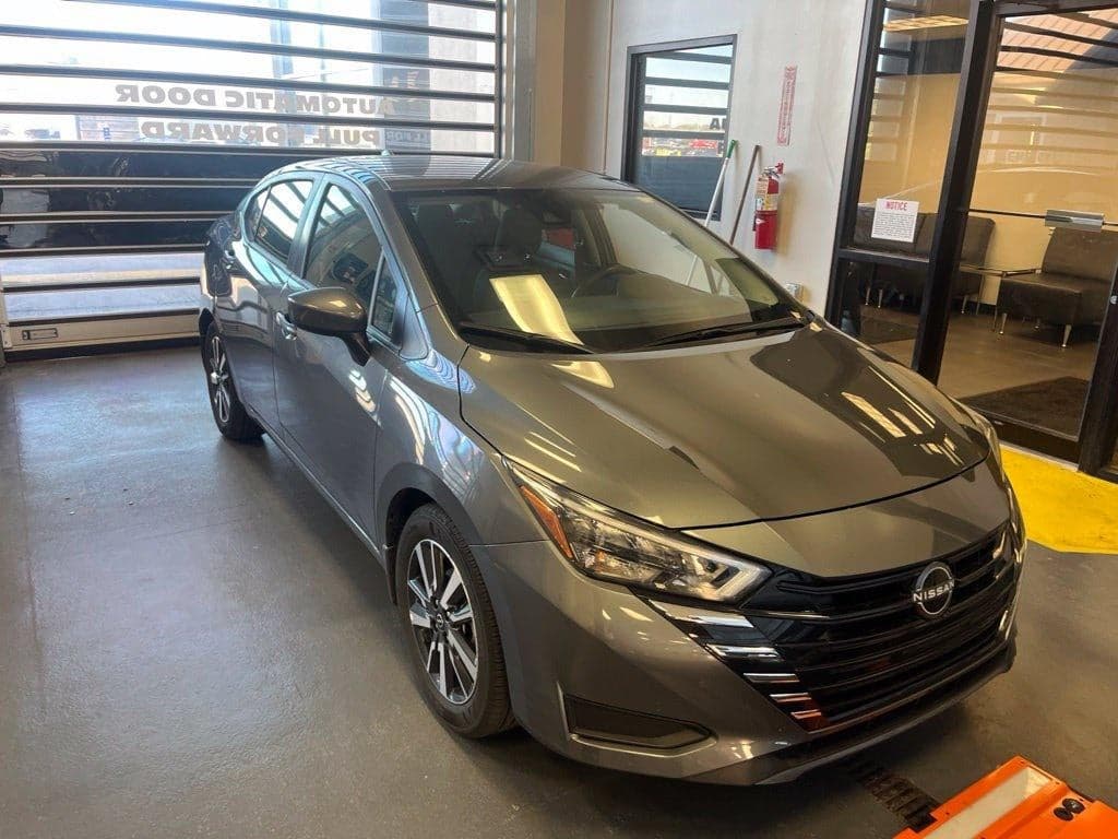 2025 Nissan Versa SV — photo 1 of 26