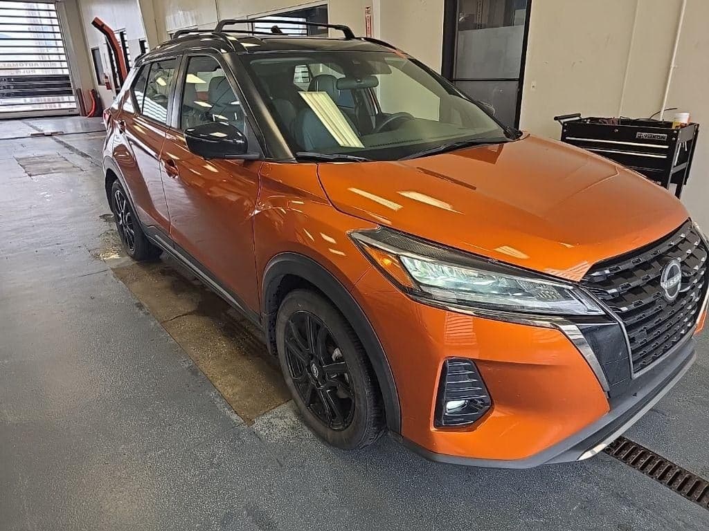 2024 Nissan Kicks SR — photo 1 of 28