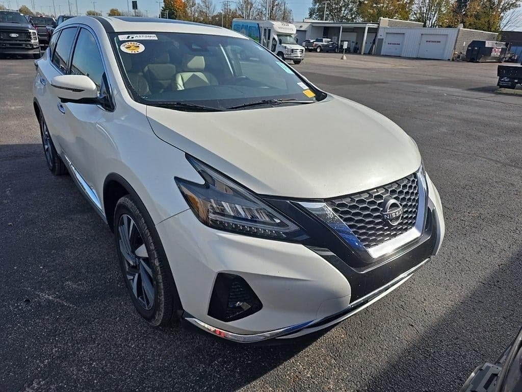 2023 Nissan Murano SL — photo 1 of 5