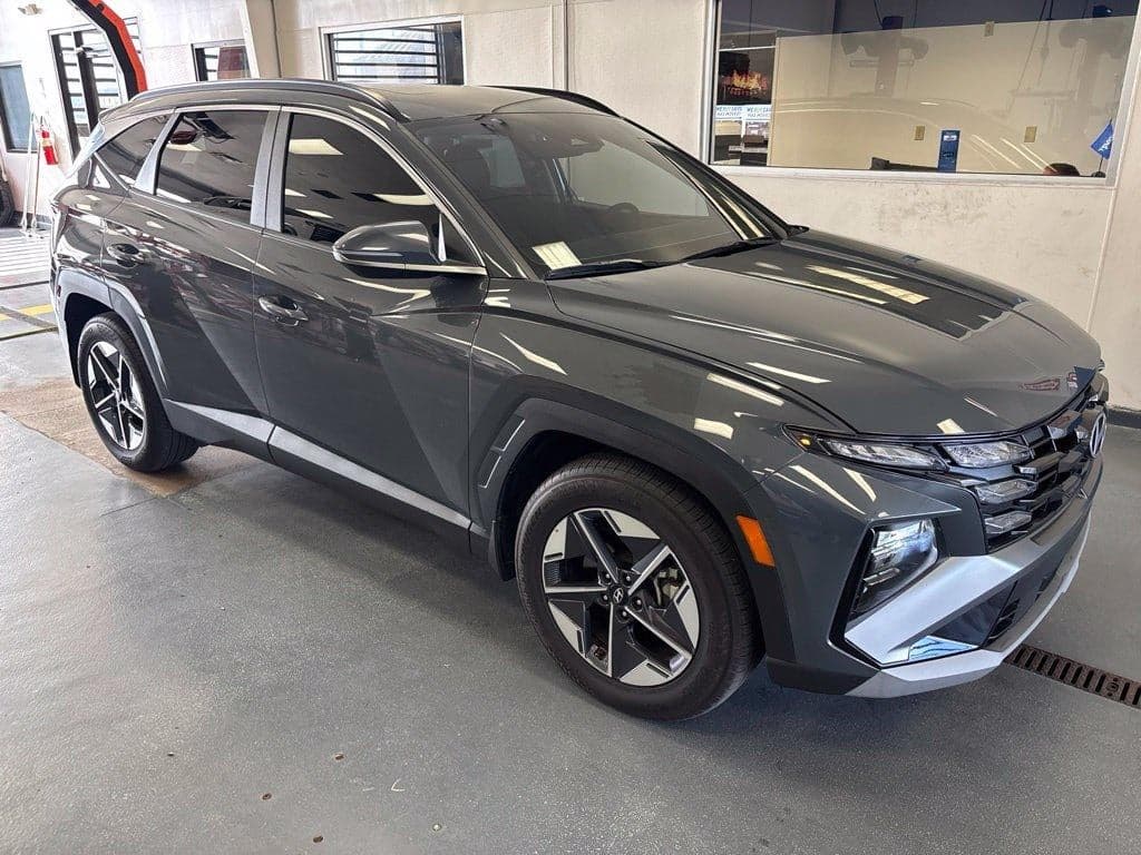 2025 Hyundai Tucson SEL Convenience — photo 1 of 25