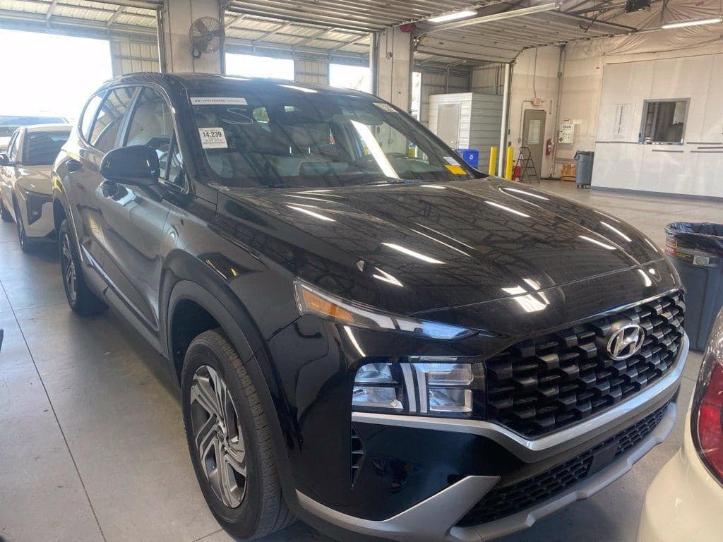 2023 Hyundai Santa Fe SE — photo 1 of 5