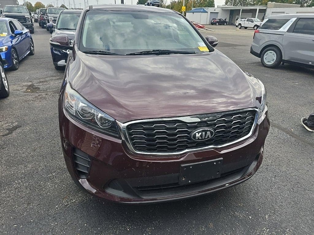 2019 Kia Sorento LX — photo 1 of 5