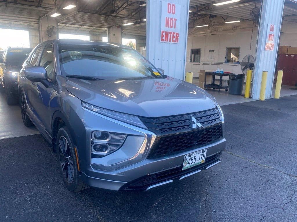 2025 Mitsubishi Eclipse Cross SEL — photo 1 of 5