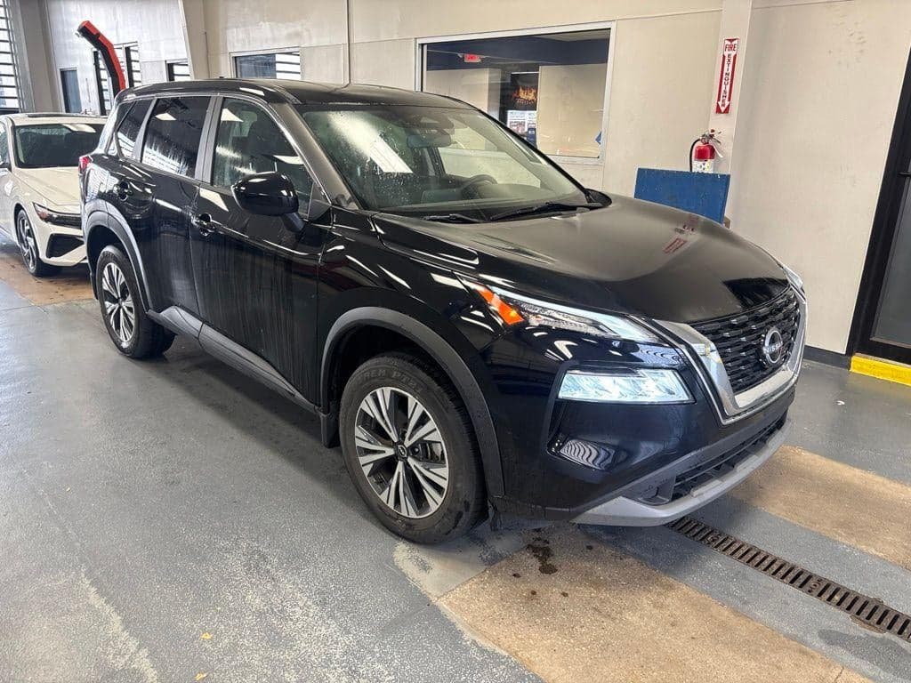 2023 Nissan Rogue SV — photo 1 of 29