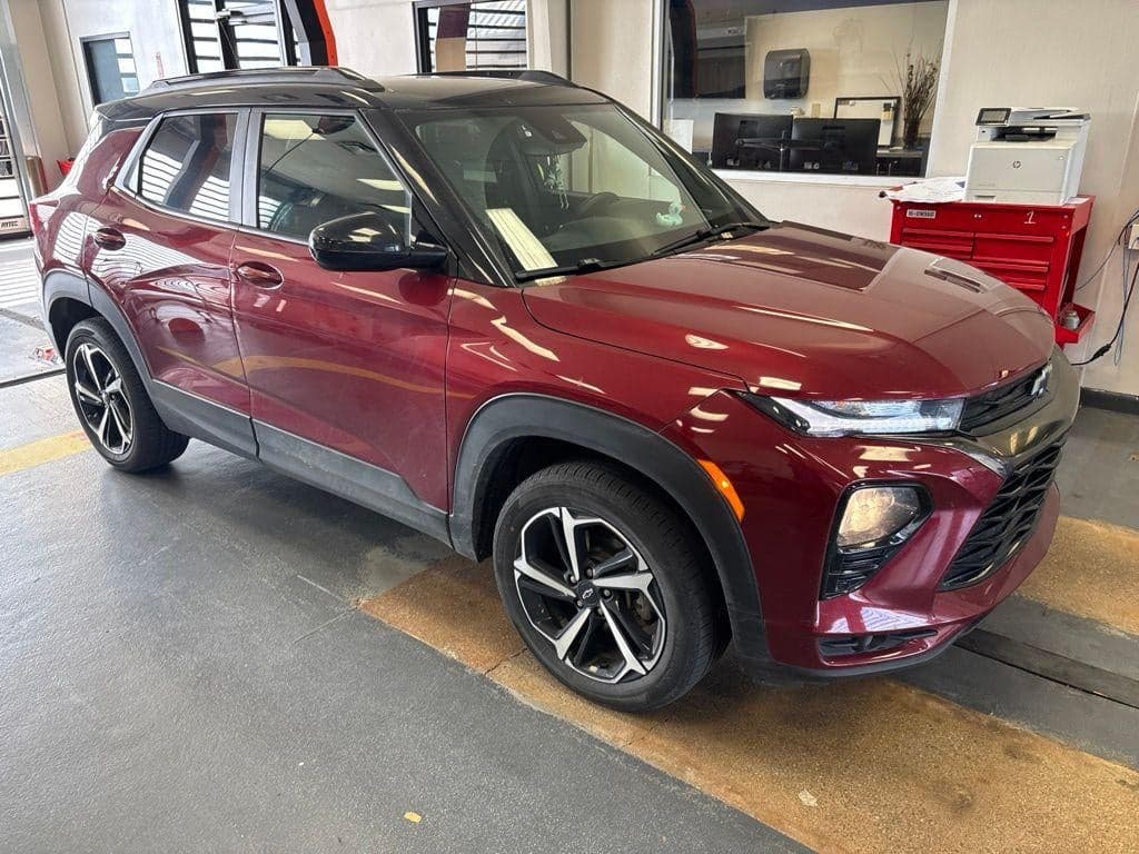 2023 Chevrolet Trailblazer RS — photo 1 of 27
