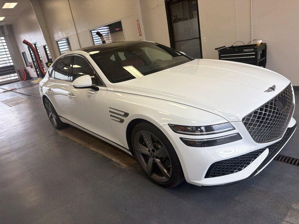 2024 Genesis G80 Base — photo 1 of 34