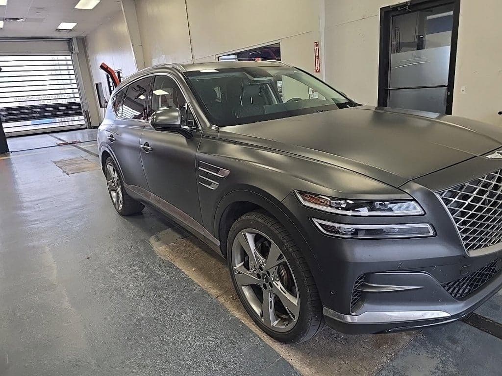 2024 Genesis GV80 Base — photo 1 of 5