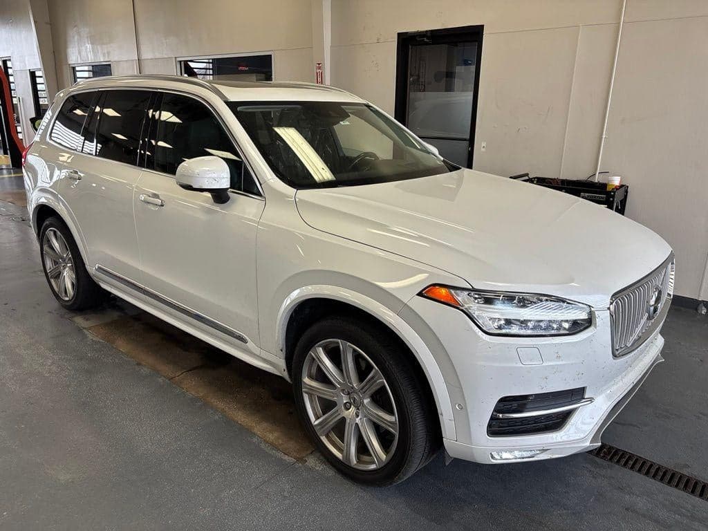 2019 Volvo XC90 Inscription — photo 1 of 31