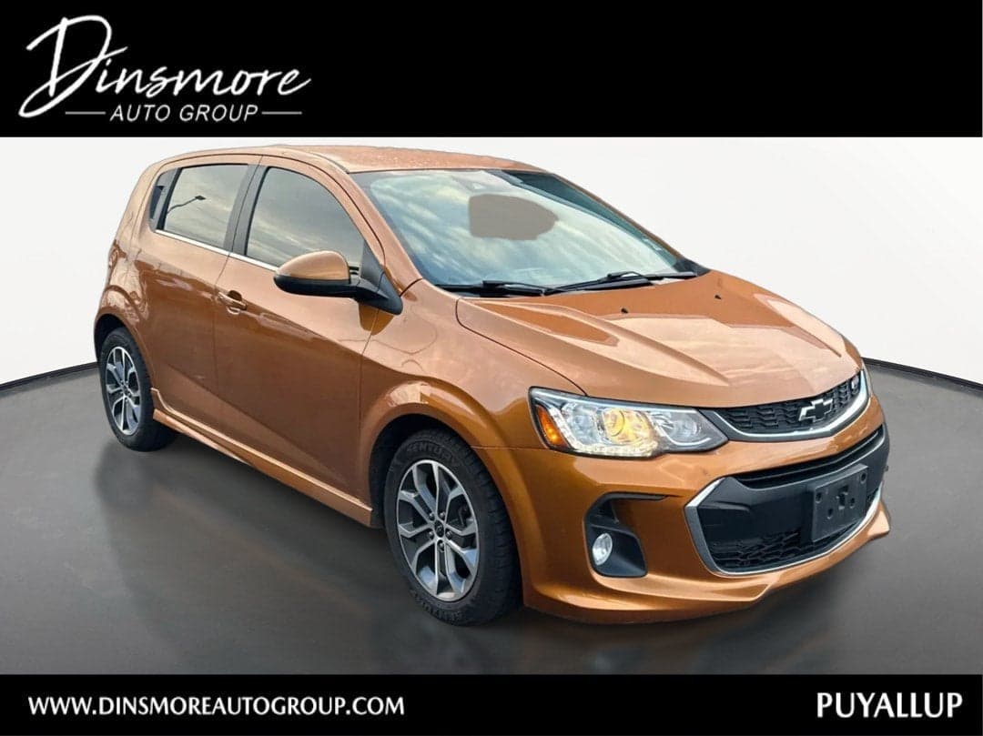2018 Chevrolet Sonic LT — photo 1 of 5