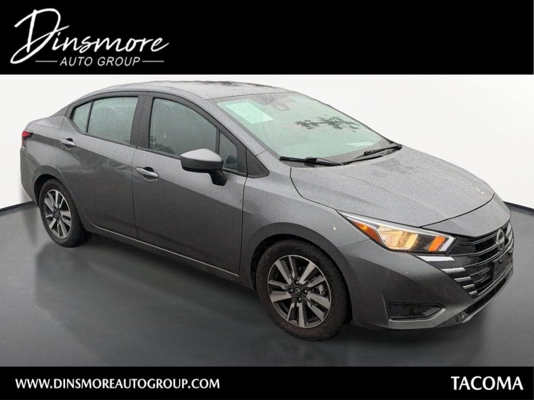 2023 Nissan Versa SV — photo 1 of 5
