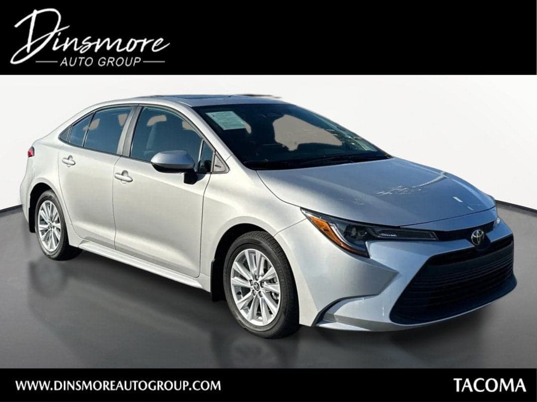 2025 Toyota Corolla LE — photo 1 of 5