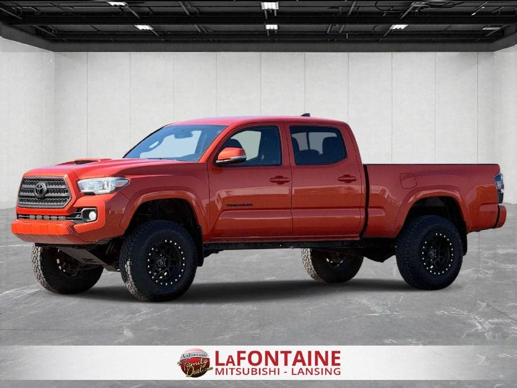 2017 Toyota Tacoma Base — photo 1 of 5