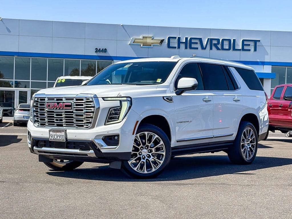 2025 GMC Yukon Denali — photo 1 of 55