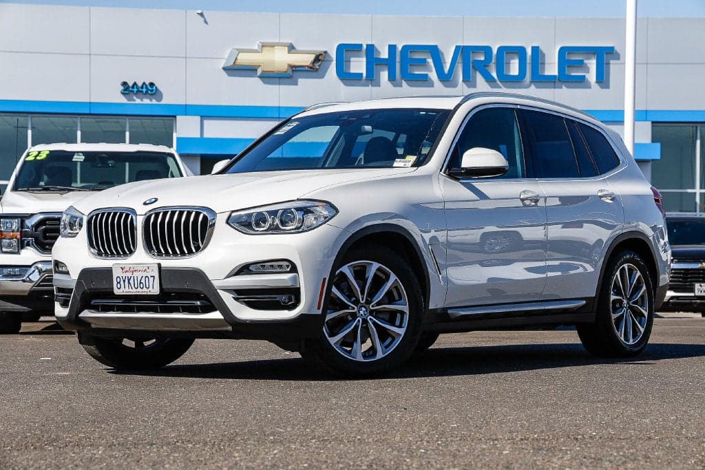 2019 BMW X3 sDrive30i — photo 1 of 10