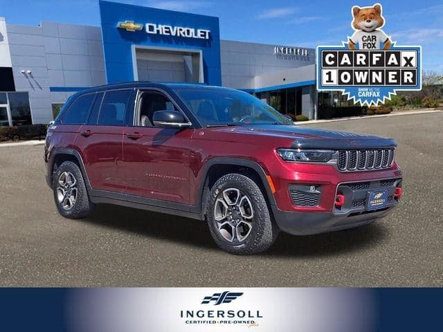 2022 Jeep Grand Cherokee Trailhawk — photo 1 of 33