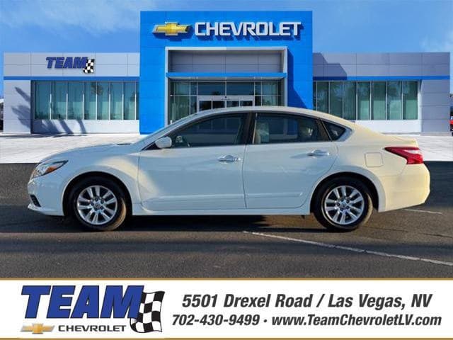 2016 Nissan Altima 2.5 S — photo 1 of 5