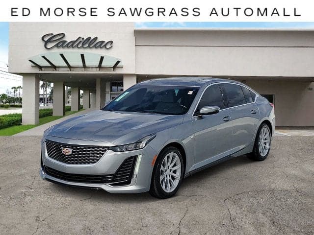 2023 Cadillac CT5 Luxury — photo 1 of 5