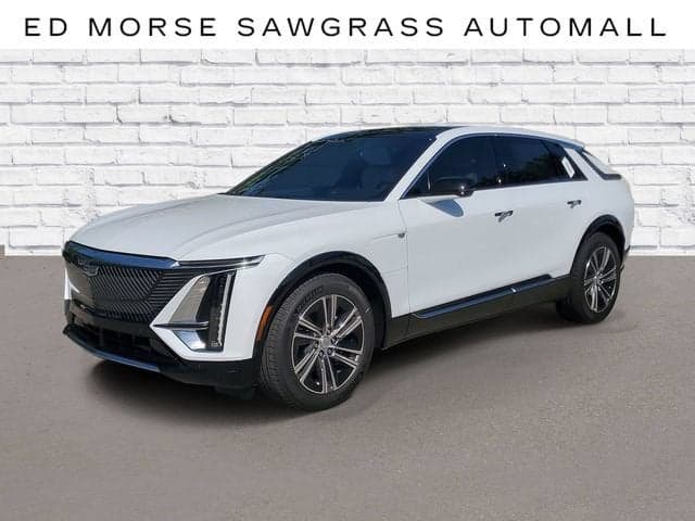2027 Cadillac LYRIQ Luxury — photo 1 of 11