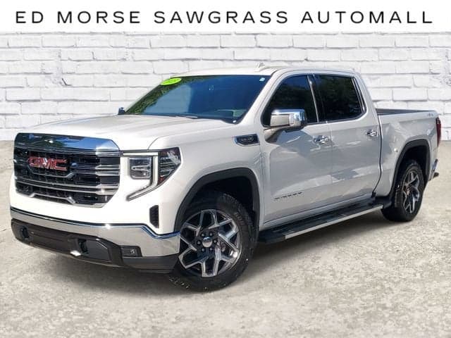 2023 GMC Sierra 1500 SLT — photo 1 of 36