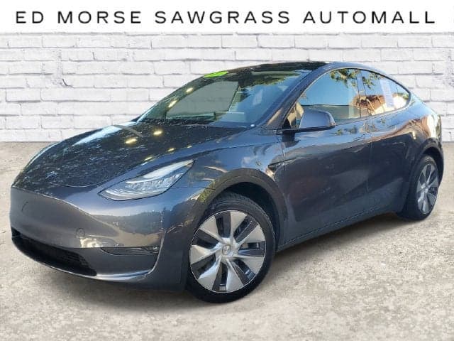 2022 Tesla Model Y Long Range — photo 1 of 5
